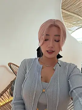 Foto porno winter11 se dezbraca la web pe StripChat pe KUR.ro