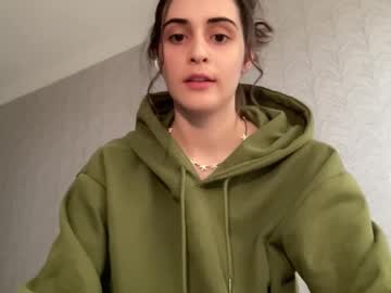 Foto porno wonderland_stia se dezbraca la web pe Chaturbate pe KUR.ro