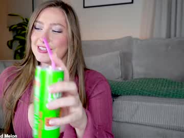 Foto porno Ganduri murdare cu x_lily_x pe KUR.ro