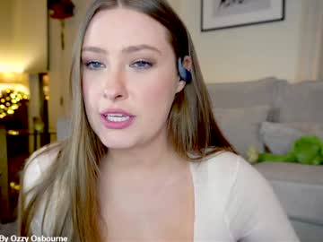 Foto porno Ganduri murdare cu x_lily_x pe KUR.ro