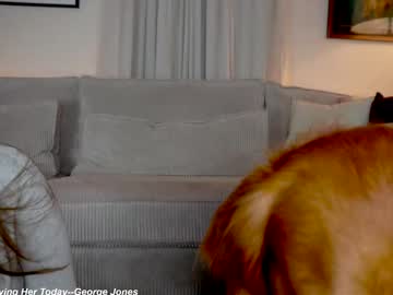 Foto porno x_lily_x se dezbraca la web pe Chaturbate pe KUR.ro