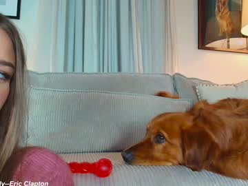 Foto porno x_lily_x se dezbraca la web pe Chaturbate pe KUR.ro