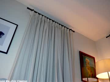 Foto porno Ganduri murdare cu x_lily_x pe KUR.ro