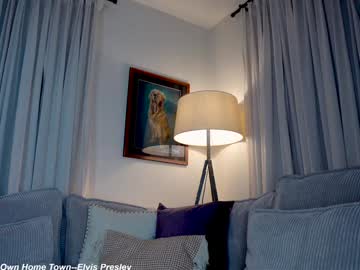 x_lily_x se dezbraca la web pe Chaturbate
