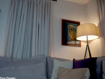 Foto porno x_lily_x se dezbraca la web pe Chaturbate pe KUR.ro