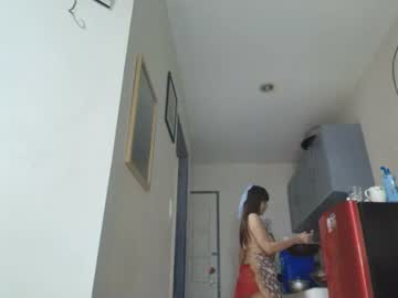 Foto porno xdreamangel ne arata tot la camera pe KUR.ro