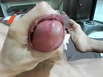 Foto porno xdreamangel ne arata tot la camera pe KUR.ro