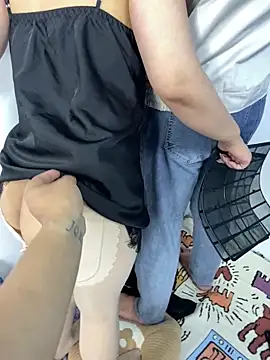 Foto porno xiaotiantian-10 se dezbraca la web pe StripChat pe KUR.ro
