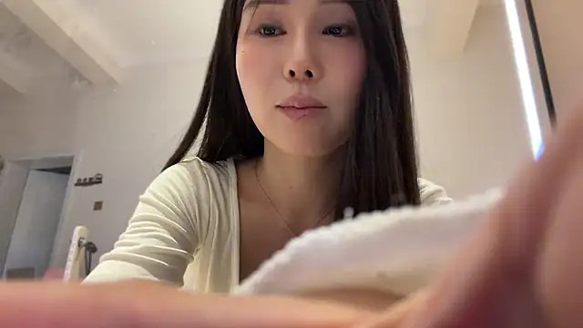 Foto porno Discutii intime cu xiaowan_x pe KUR.ro