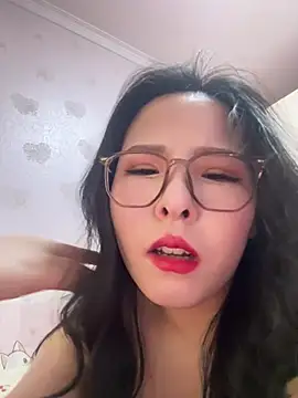Foto porno Ce sexy este xixiya888 pe KUR.ro