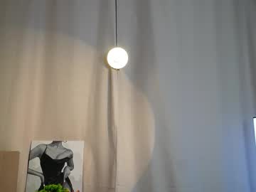 Foto porno Sex online cu yeepshyy pe KUR.ro