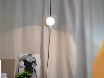 Foto porno Sex online cu yeepshyy pe KUR.ro