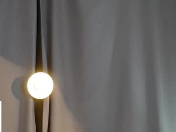 Foto porno Sex online cu yeepshyy pe KUR.ro