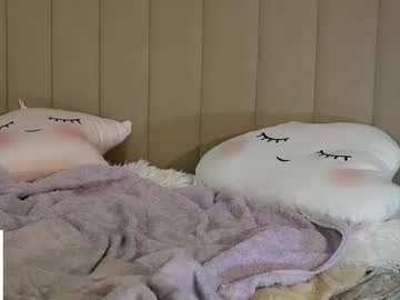 Foto porno Sex online cu yeepshyy pe KUR.ro