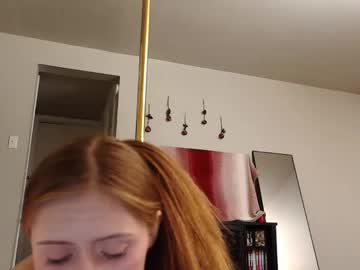 Foto porno Sex online cu yellowpony121212 pe KUR.ro