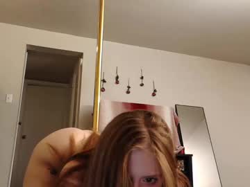 Foto porno Sex online cu yellowpony121212 pe KUR.ro