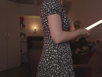 Foto porno your_kat descoperita pe video chat pe KUR.ro