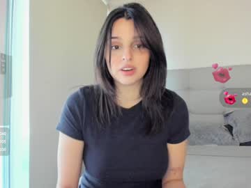 Foto porno Ce sexy este yourfreakygirl pe KUR.ro