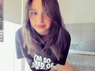 Foto porno yourfreakygirl descoperita pe video chat pe KUR.ro