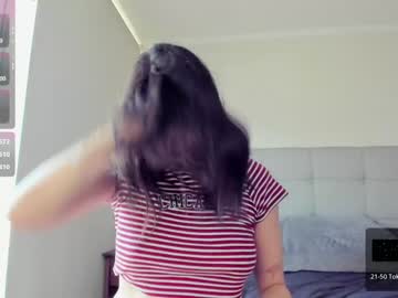 Foto porno yourfreakygirl descoperita pe video chat pe KUR.ro