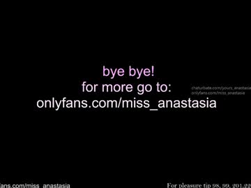 Foto porno yours_anastasia descoperita pe video chat pe KUR.ro