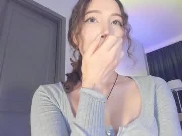 Foto porno Discutii intime cu yours_meyy pe KUR.ro