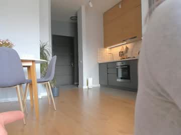 Foto porno Discutii intime cu yours_meyy pe KUR.ro