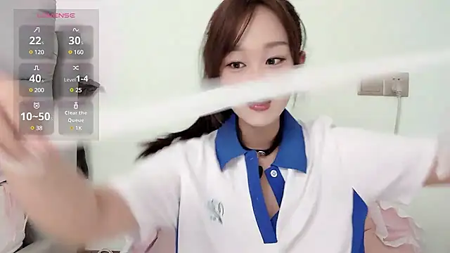 Foto porno yueyue2003 descoperita pe video chat pe KUR.ro