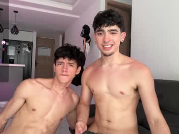 Foto porno Ce sexy este zenn_rush pe KUR.ro