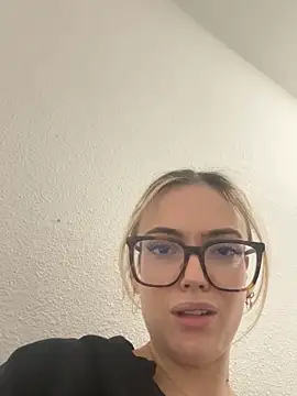 Foto porno Discutii intime cu zoeypink pe KUR.ro