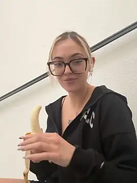 Foto porno Discutii intime cu zoeypink pe KUR.ro