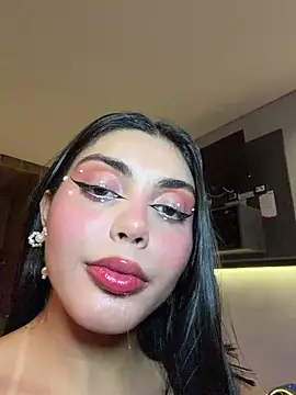 Foto porno zui_lu vrea sex pe StripChat pe KUR.ro